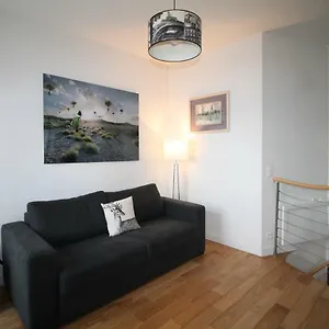 Cozy Saint Georges , Paris France